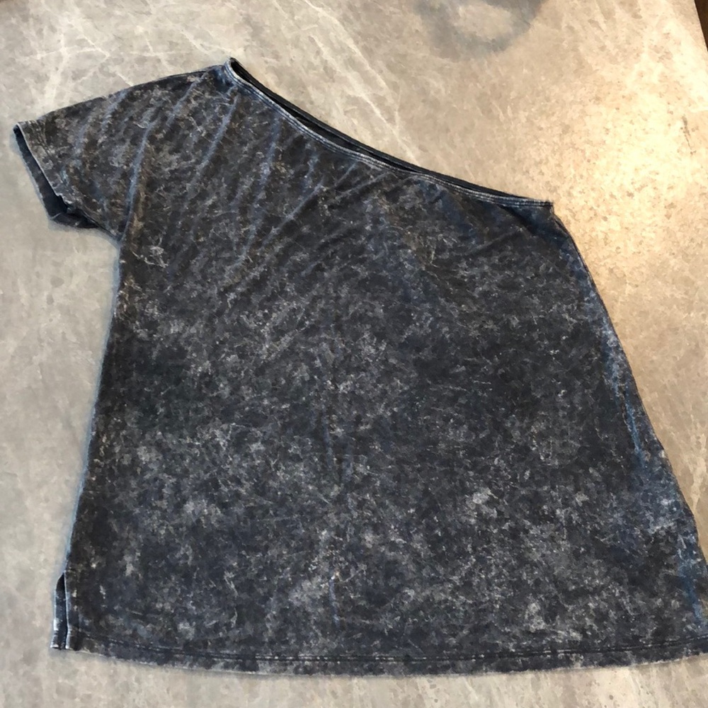 One shoulder black acid wash t-shirt